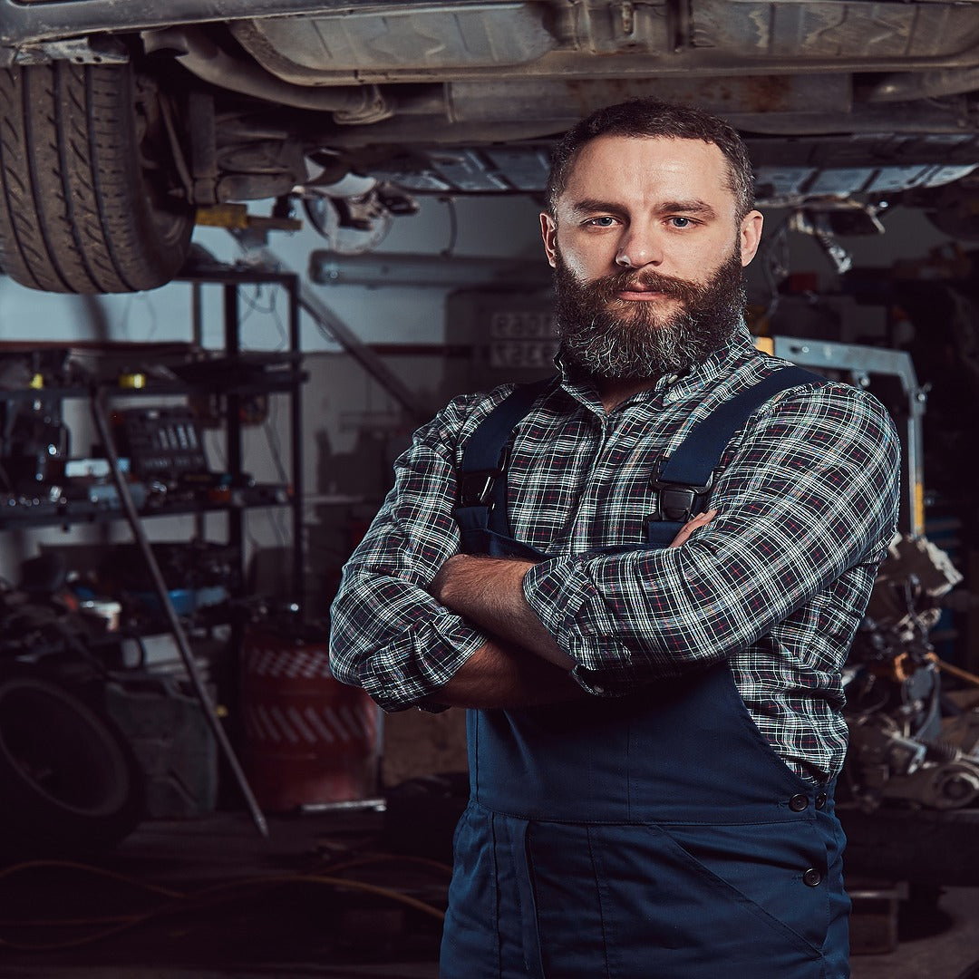 files/bearded-expert-mechanic-dressed-uniform-standing-with-crossed-arms-against-car-lift-garage-ig-square-1080-1080_1.jpg